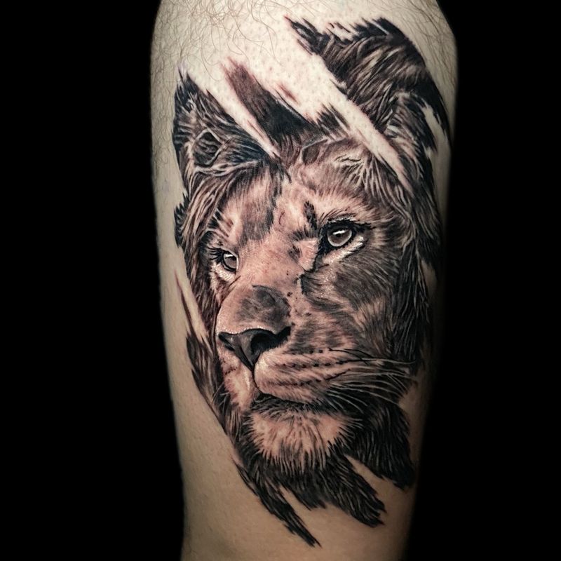 Tattoo by Gabriel Basleaga